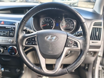Used Hyundai i20 2014 for sale - 78543939: Photo