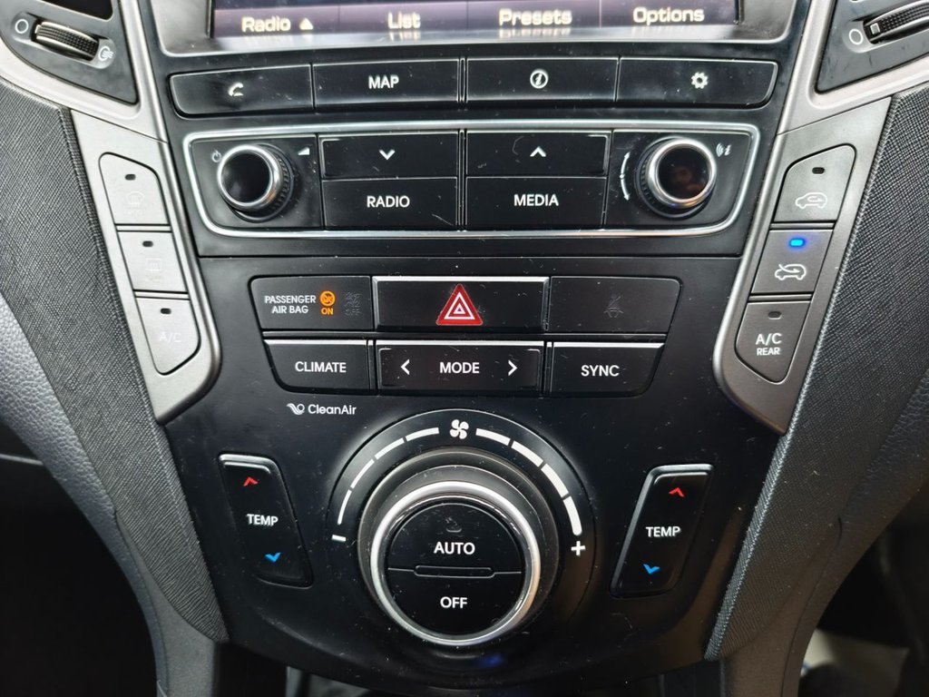 Used Hyundai Santa Fe 2017 for sale - 77133038: Photo 23