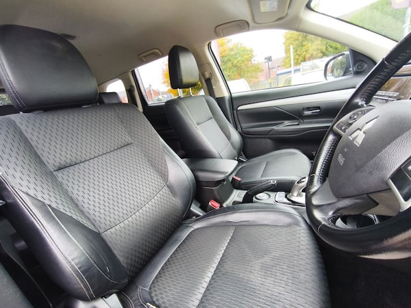 Used Mitsubishi Outlander 2015 for sale - 76250081: Photo 17