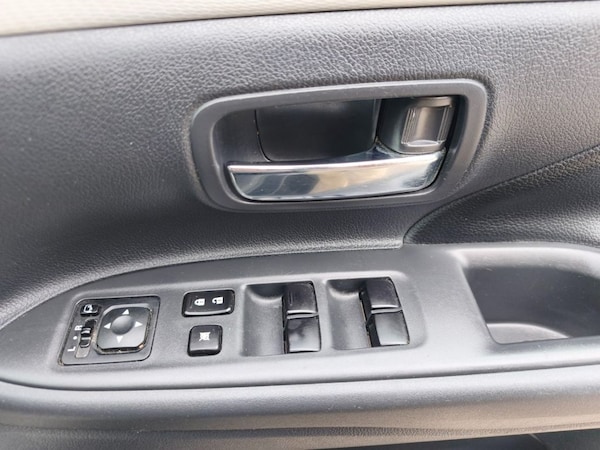 Used Mitsubishi Outlander 2015 for sale - 76250081: Photo 21