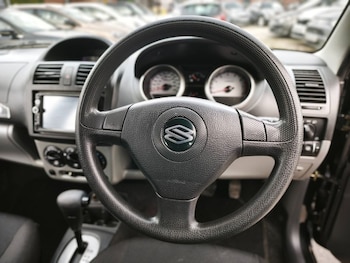 Used Suzuki Ignis 2007 for sale - 76617926: Photo