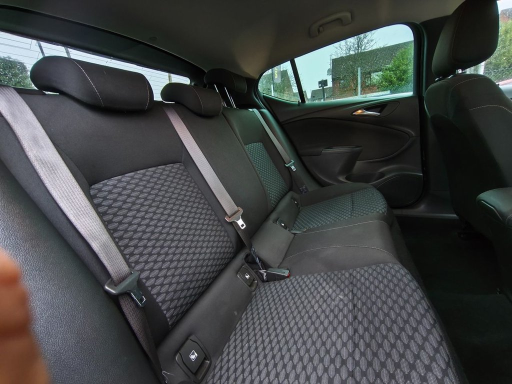 Used Vauxhall Astra 2018 for sale - 76985834: Photo 19