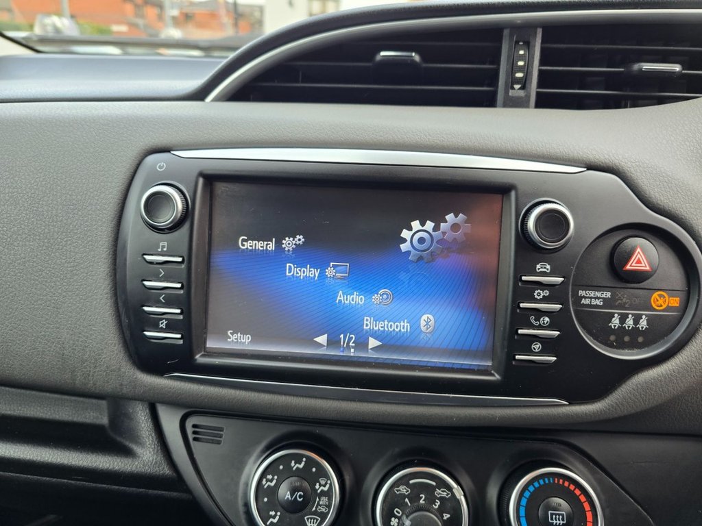 Used Toyota Yaris 2018 for sale - 78068589: Photo 21