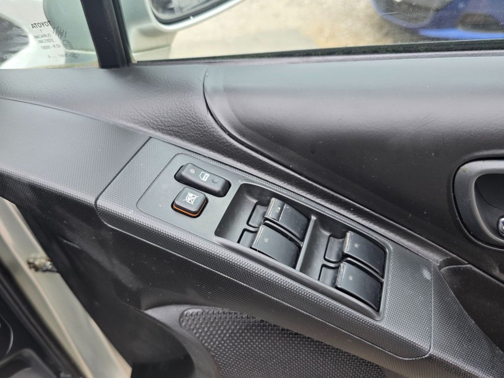 Used Toyota Corolla Verso 2006 for sale - 77748361: Photo 21