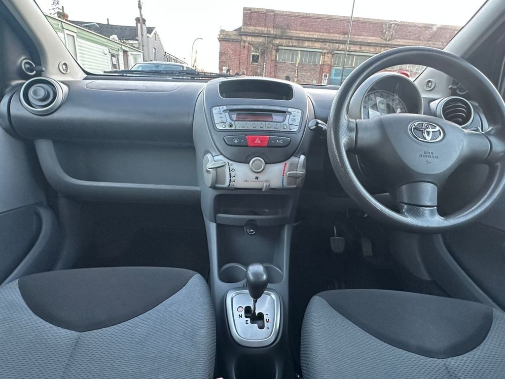 Used Toyota AYGO 2006 for sale - 76510225: Photo 6