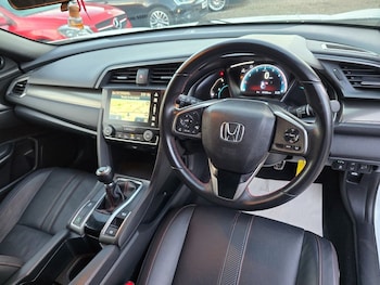 Used Honda Civic 2019 for sale - 77226910: Photo