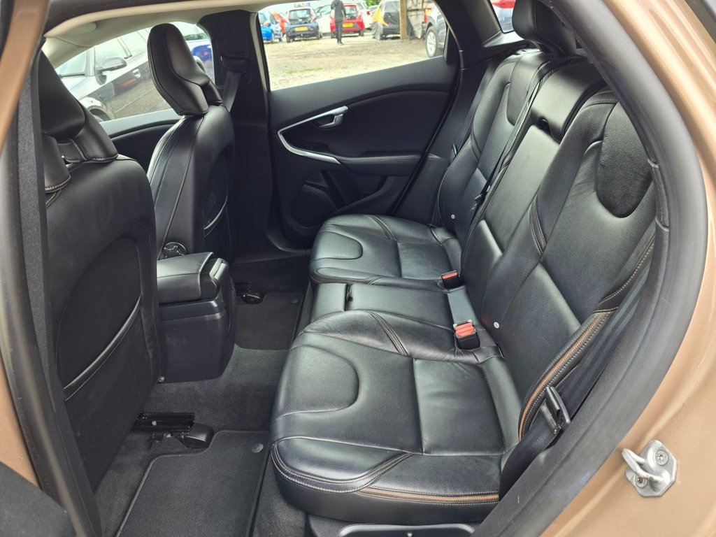 Used Volvo V40 2015 for sale - 76256000: Photo 19