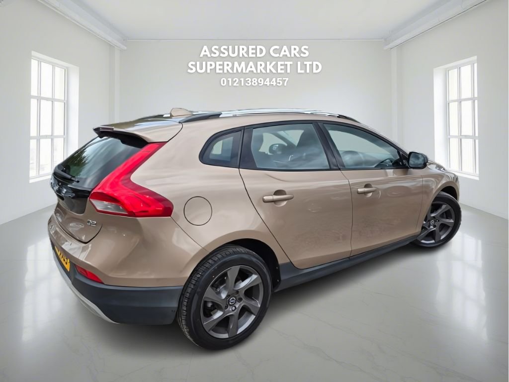Used Volvo V40 2015 for sale - 76256000: Photo 4