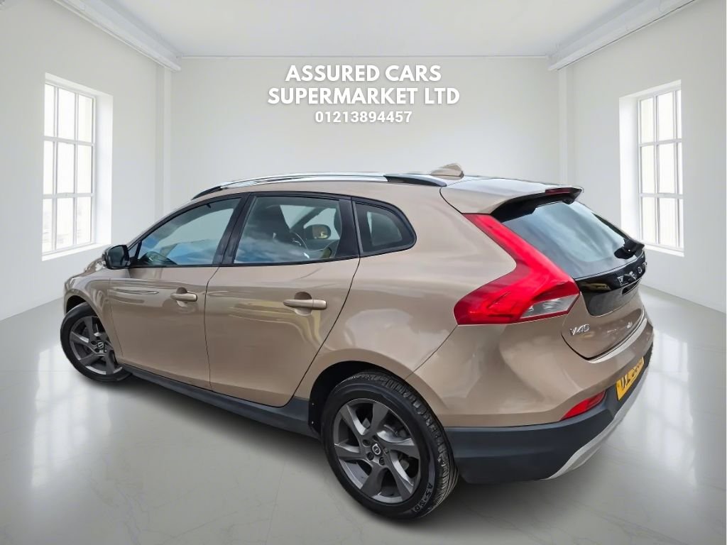 Used Volvo V40 2015 for sale - 76256000: Photo 5
