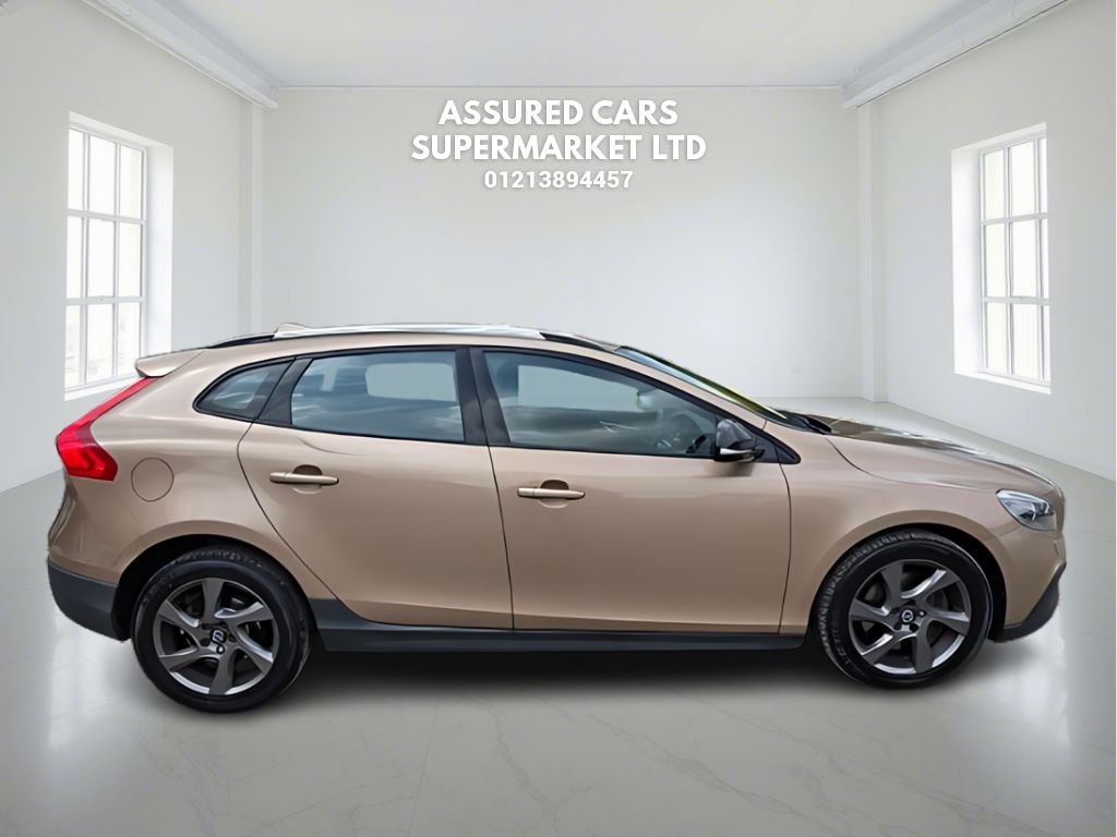 Used Volvo V40 2015 for sale - 76256000: Photo 7
