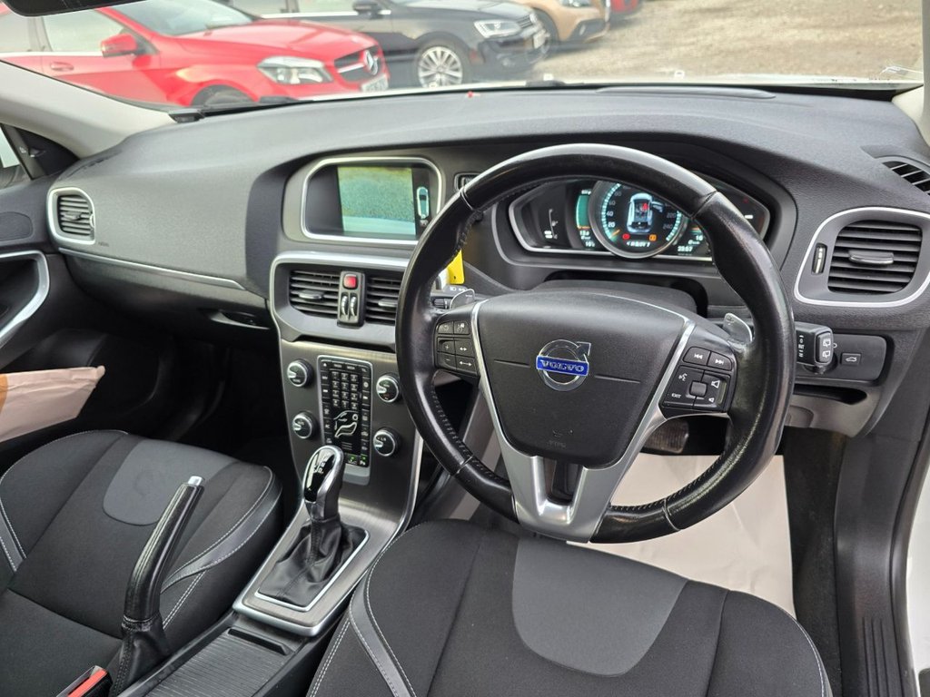 Used Volvo V40 2015 for sale - 76481918: Photo 8
