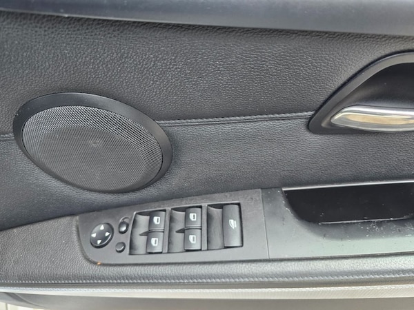 Used BMW 3 Series 2009 for sale - 76139528: Photo 18