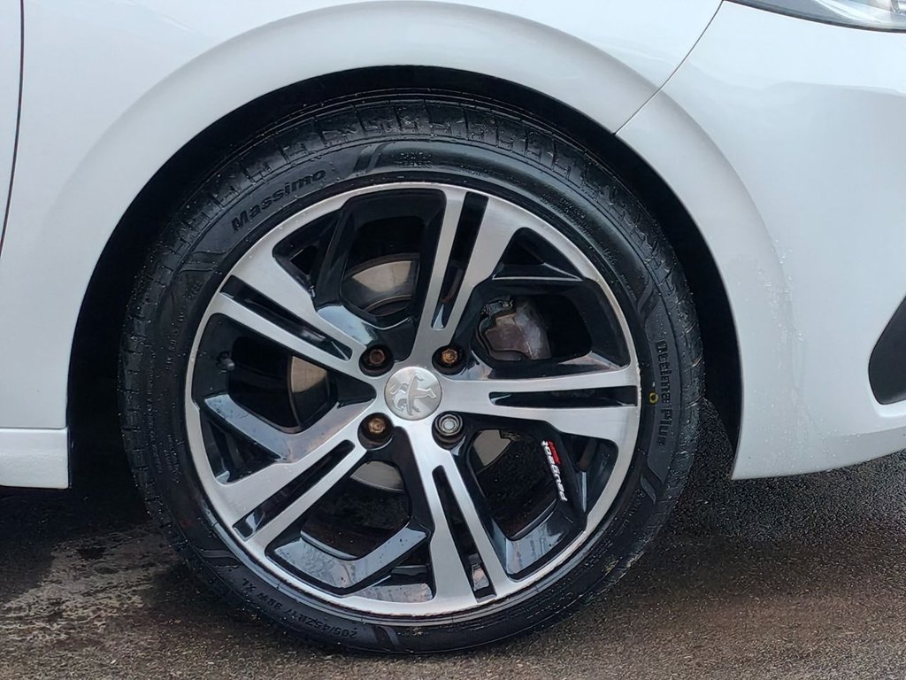 Used Peugeot 208 2017 for sale - 76784258: Photo 17