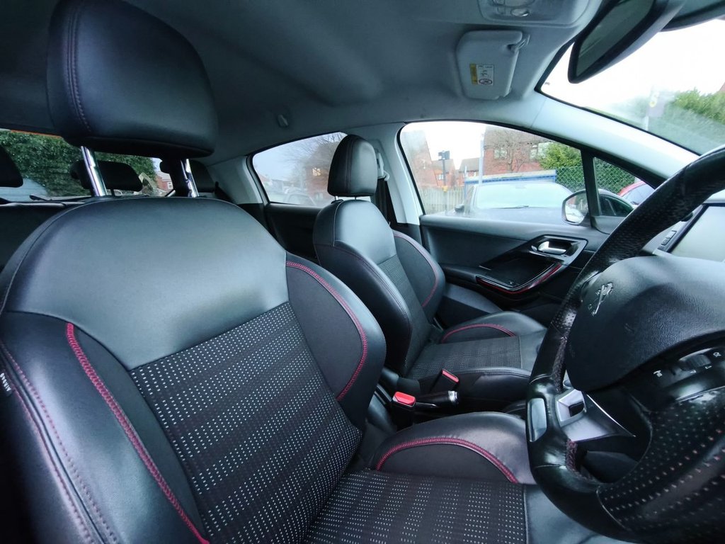 Used Peugeot 208 2017 for sale - 76784258: Photo 9