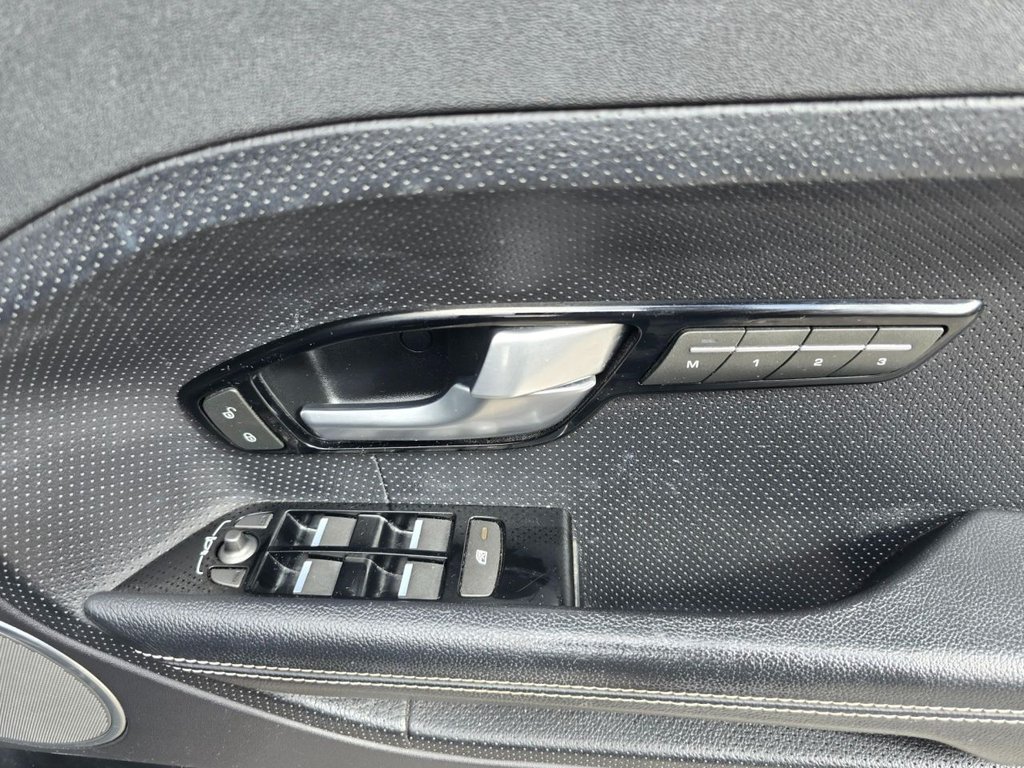 Used Land Rover Range Rover Evoque 2014 for sale - 76604353: Photo 19