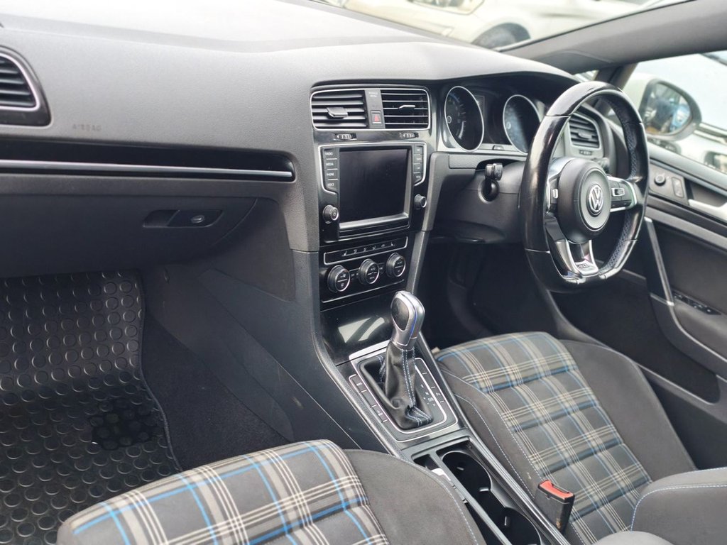 Used Volkswagen Golf 2015 for sale - 77226779: Photo 8