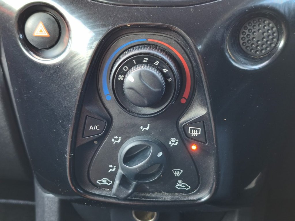 Used Toyota AYGO 2014 for sale - 76395672: Photo 22