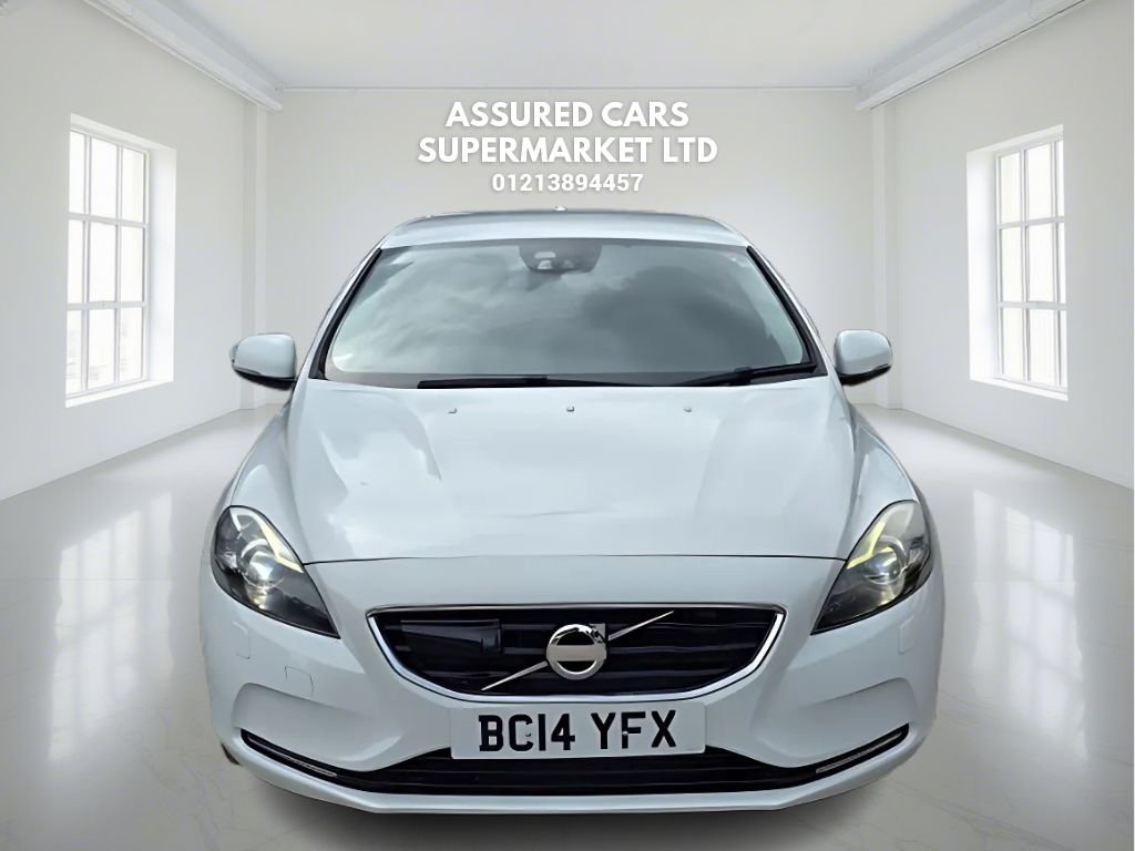 Used Volvo V40 2025 for sale - 76139531: Photo 3