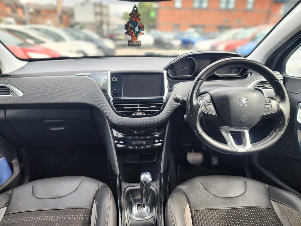 Used Peugeot 2008 2014 for sale - 76139476: Photo 11