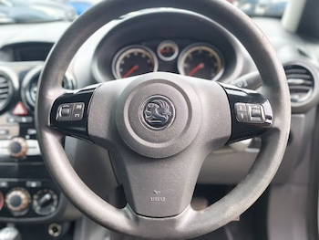 Used Vauxhall Corsa 2010 for sale - 79178077: Photo