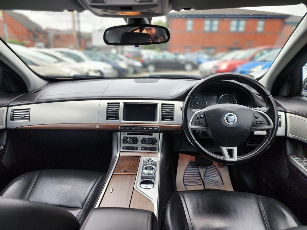 Used Jaguar XF 2012 for sale - 76139480: Photo 11