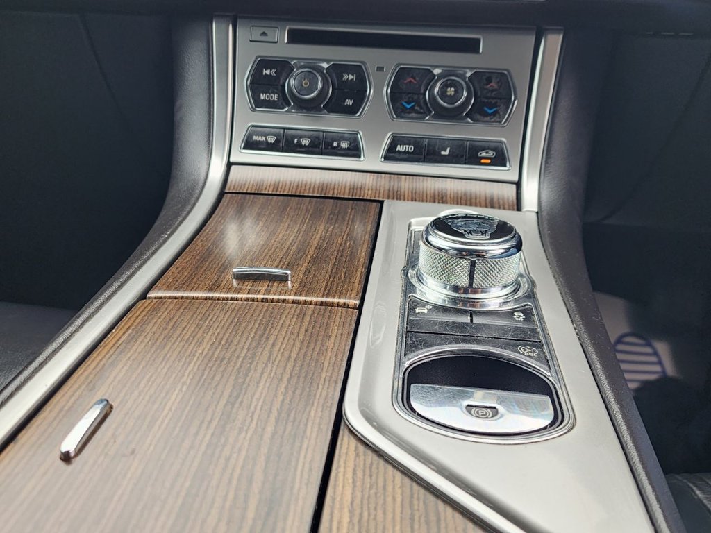 Used Jaguar XF 2012 for sale - 76139480: Photo 21