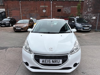 Used Peugeot 208 2015 for sale - 79426298: Photo