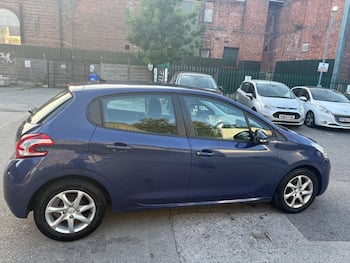 Used Peugeot 208 2014 for sale - 79635225: Photo