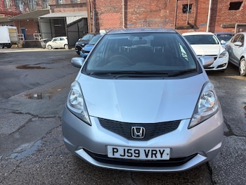 Used Honda Jazz 2010 for sale - 79062109: Photo