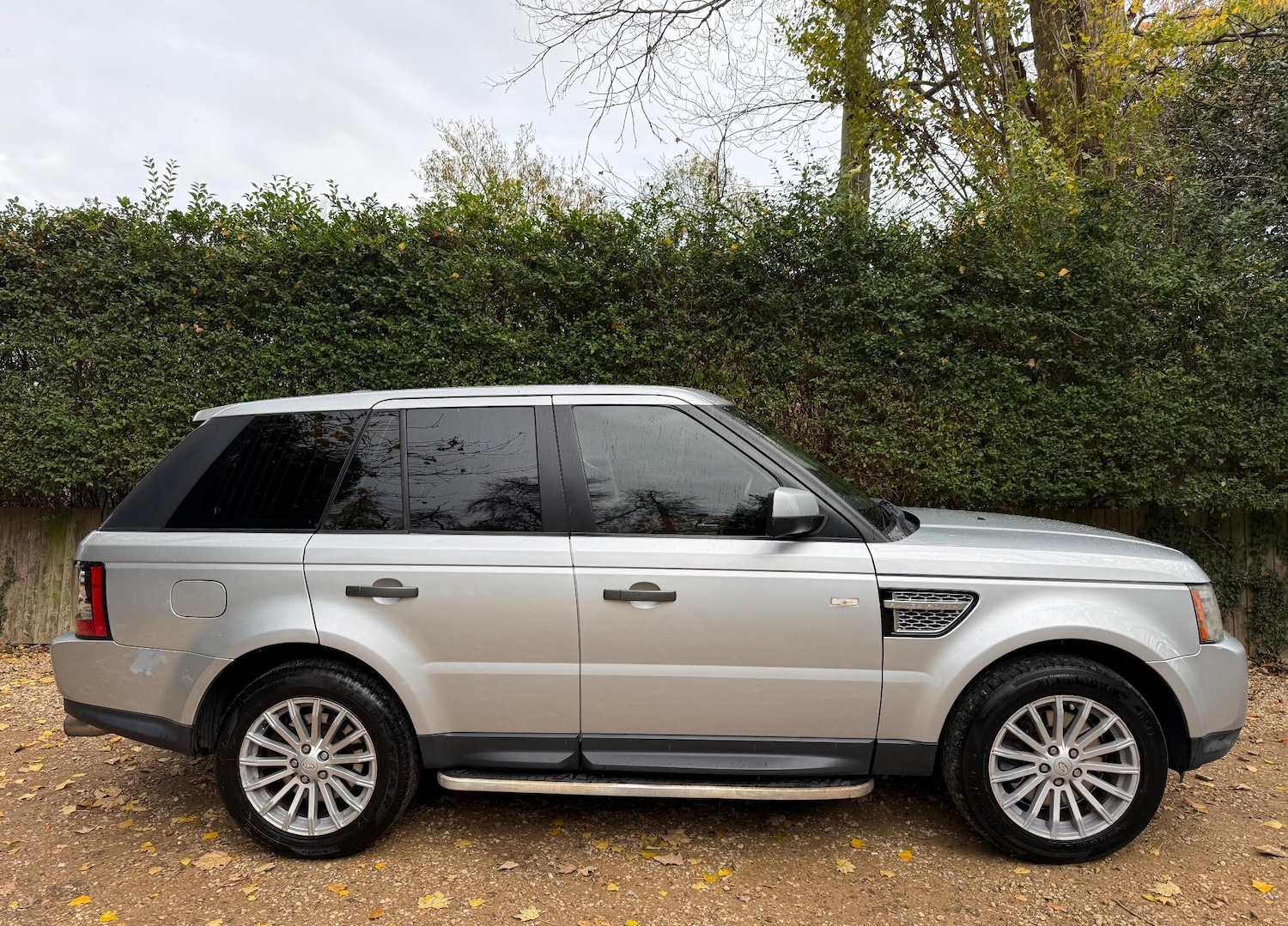 Used Land Rover Range Rover Sport 2011 for sale - 76994435: Photo 9