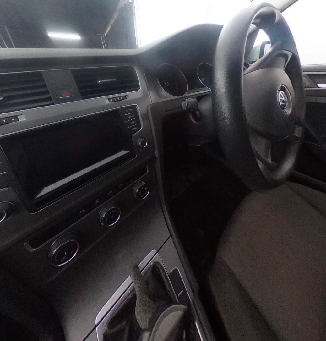 Used Volkswagen Golf 2013 for sale - 77255492: Photo 9