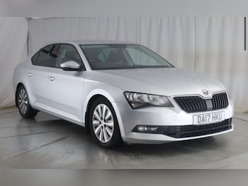 Used Skoda Superb 2017 for sale - 77044582: Photo