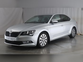 Used Skoda Superb 2017 for sale - 77044582: Photo