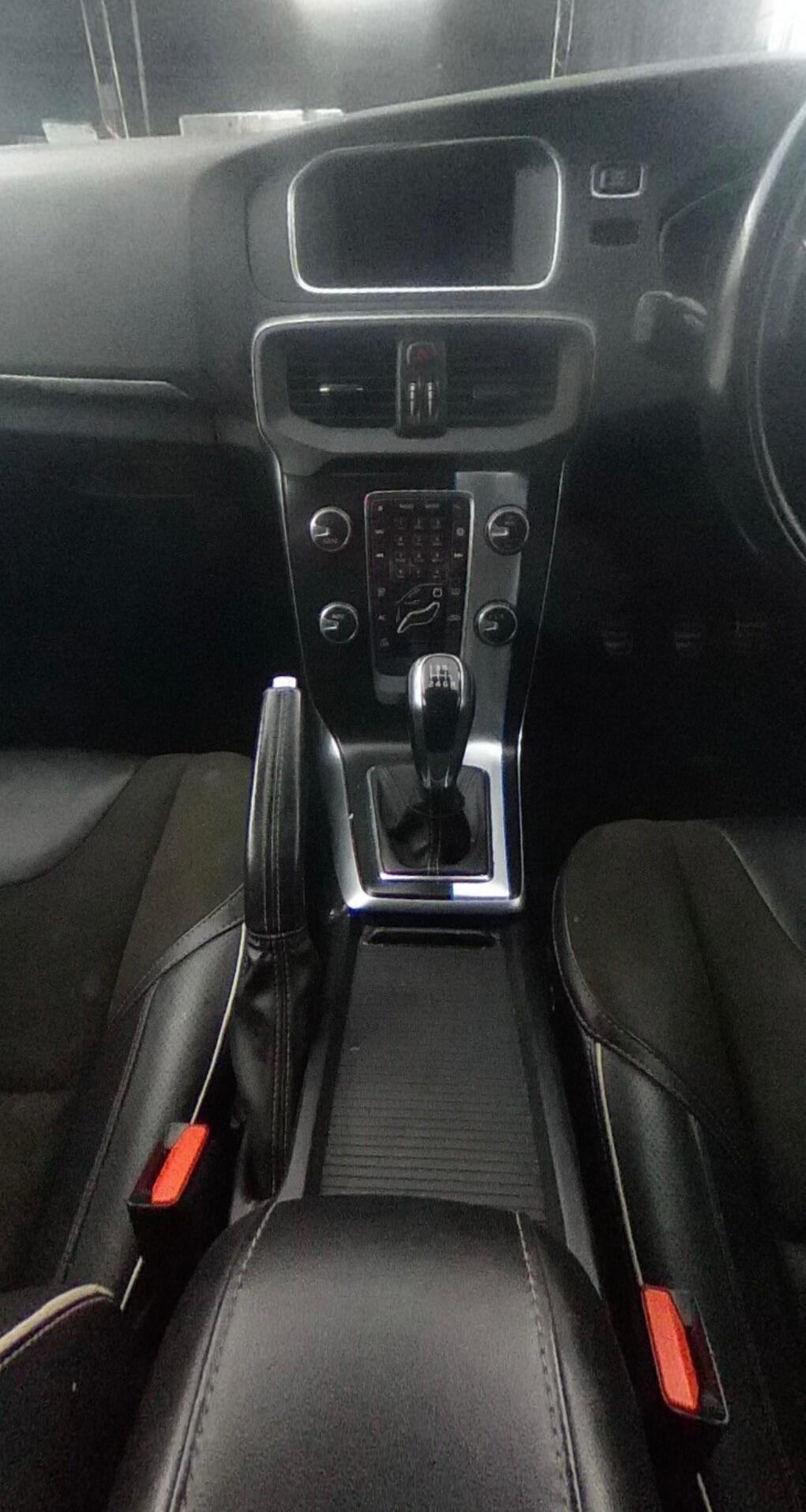 Used Volvo V40 2015 for sale - 76991425: Photo 12