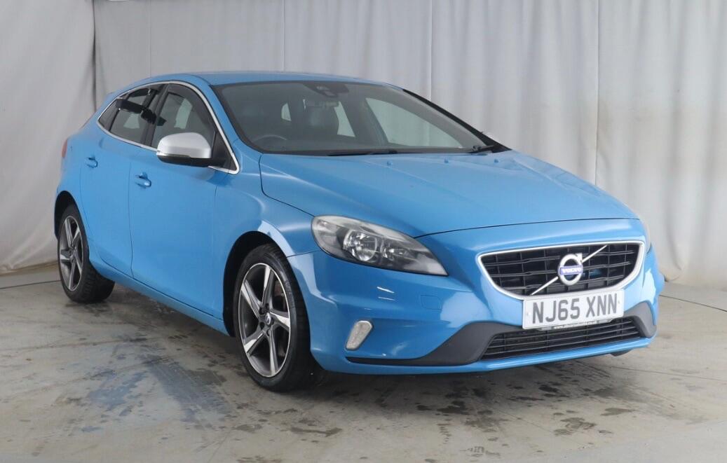 Used Volvo V40 2015 for sale - 76991425: Photo 2
