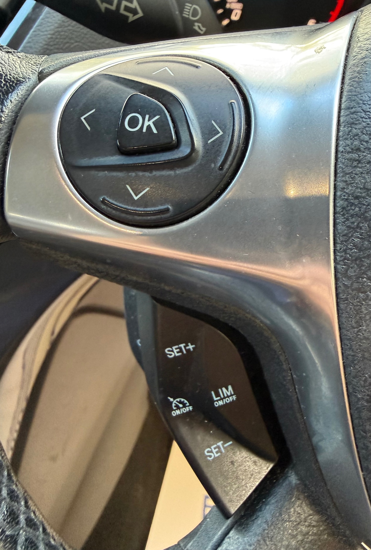 Used Ford Kuga 2013 for sale - 77039120: Photo 24