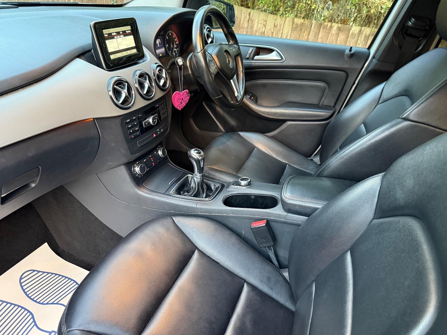 Used Mercedes-Benz B Class 2014 for sale - 76996217: Photo 11