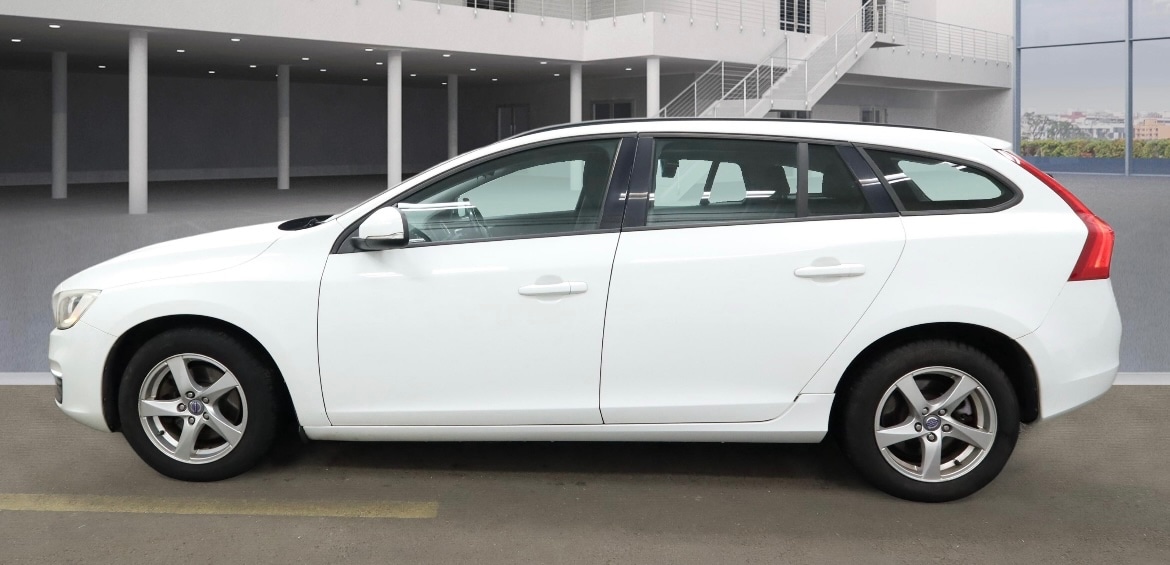 Used Volvo V60 2014 for sale - 77127678: Photo 3