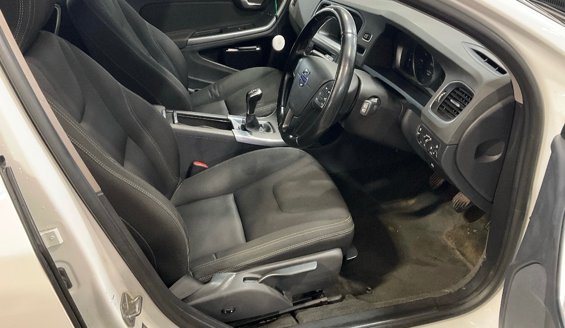 Used Volvo V60 2014 for sale - 77127678: Photo 7