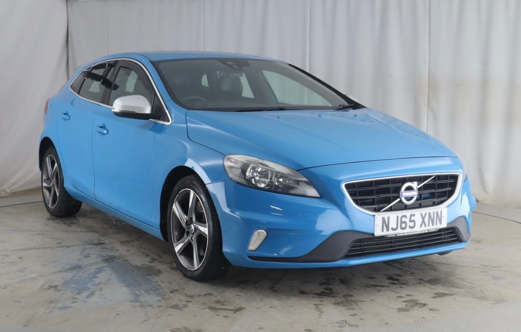 Used Volvo V40 2015 for sale - 77037044: Photo 2