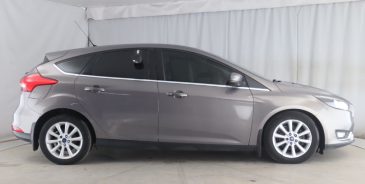 Used Ford Focus 2015 for sale - 77075817: Photo 7