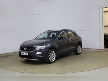 Used Volkswagen T-Roc 2018 for sale - 79587686: Photo