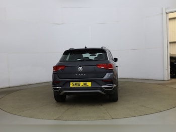 Used Volkswagen T-Roc 2018 for sale - 79587686: Photo