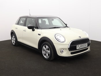 Used MINI Hatch 2019 for sale - 79586936: Photo