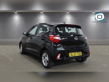 Used Hyundai i10 2023 for sale - 79612433: Photo