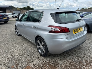 Used Peugeot 308 2016 for sale - 79485312: Photo