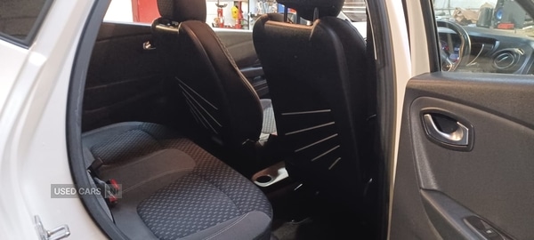 Used Renault Captur 2018 for sale - 76840107: Photo 17