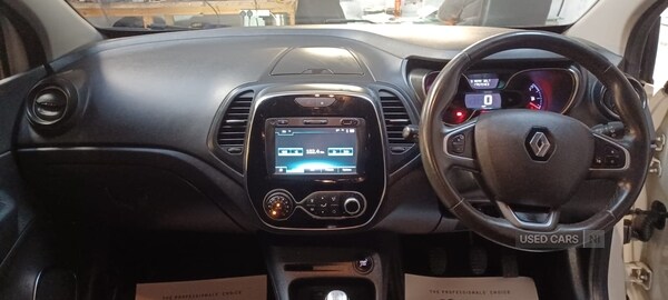 Used Renault Captur 2018 for sale - 76840107: Photo 18