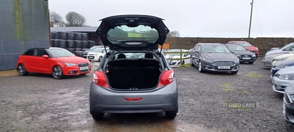 Used Peugeot 208 2013 for sale - 76927373: Photo 11