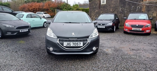 Used Peugeot 208 2013 for sale - 76927373: Photo 2